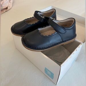 Elephantito Toddler Girls 8 Navy Mary Jane’s Excellent $75 orig.